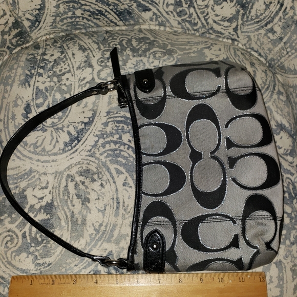 ❤️SOLD!❤️Coach shoulder purse !!! - Picture 3 of 12